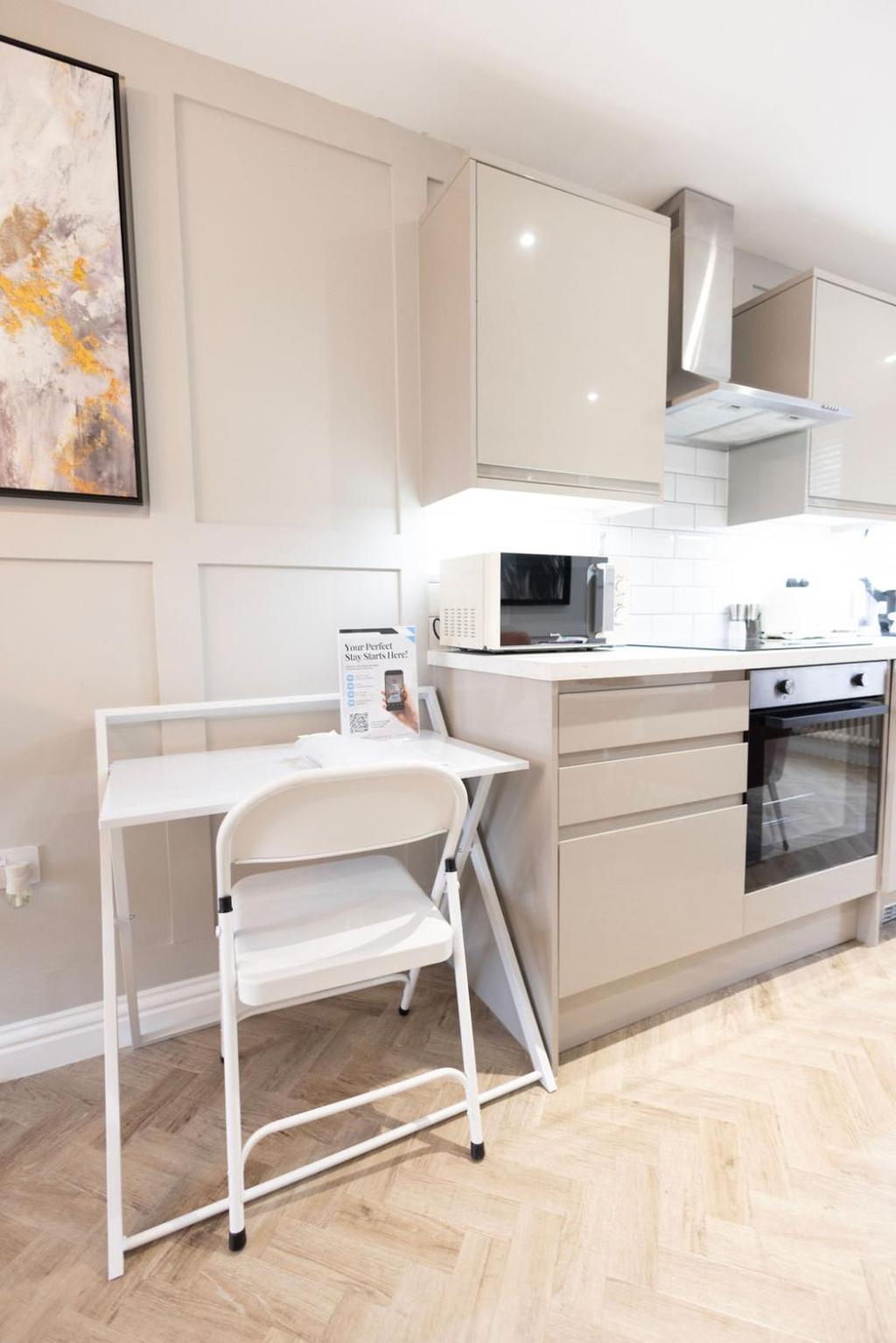 Harper Luxe Serviced Apartments Данстэбл Экстерьер фото